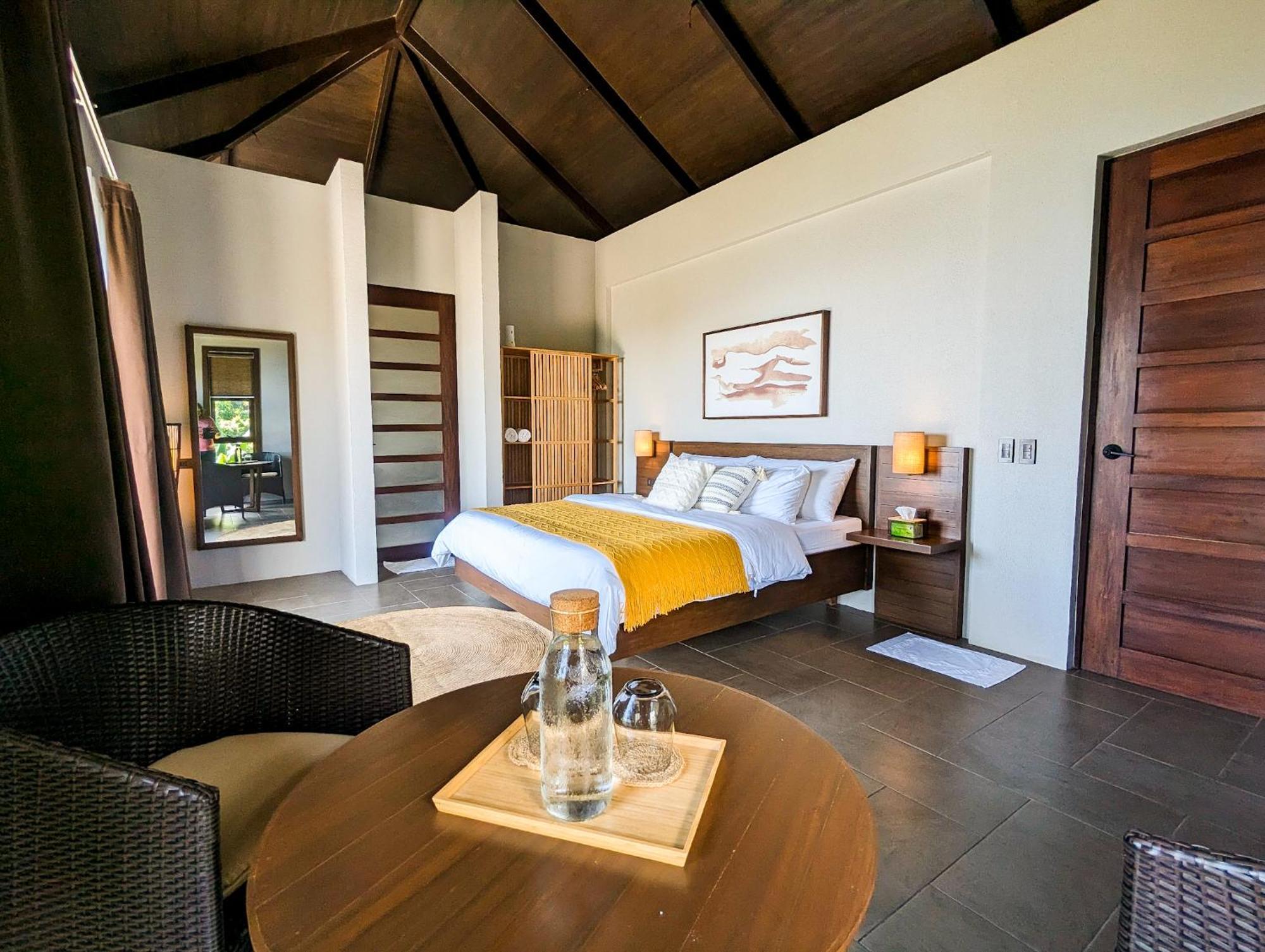 Perch El Nido'S Seaview Villas Overlooking Marimegmeg Exterior photo